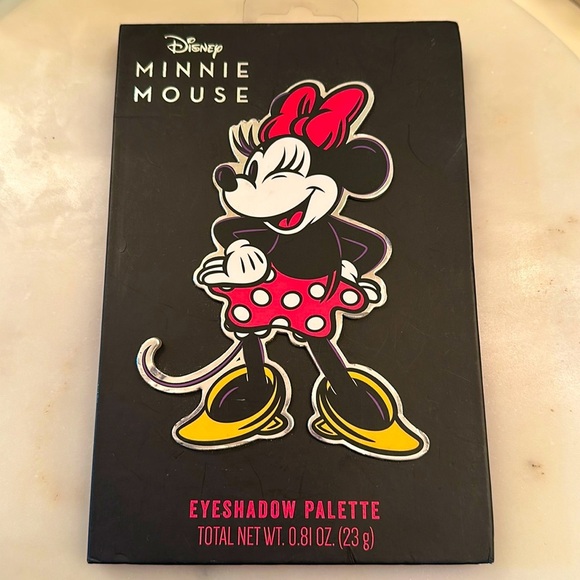 Disney Minnie Mouse eyeshadow palette NWT - Picture 2 of 8
